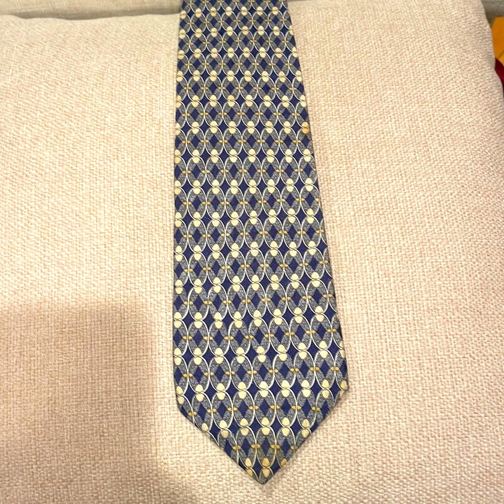 Allyn Saint George Elegant Silk Tie